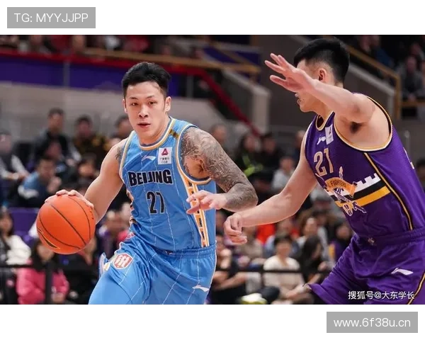 卢克巴踢倒阿德耶米未判点误判